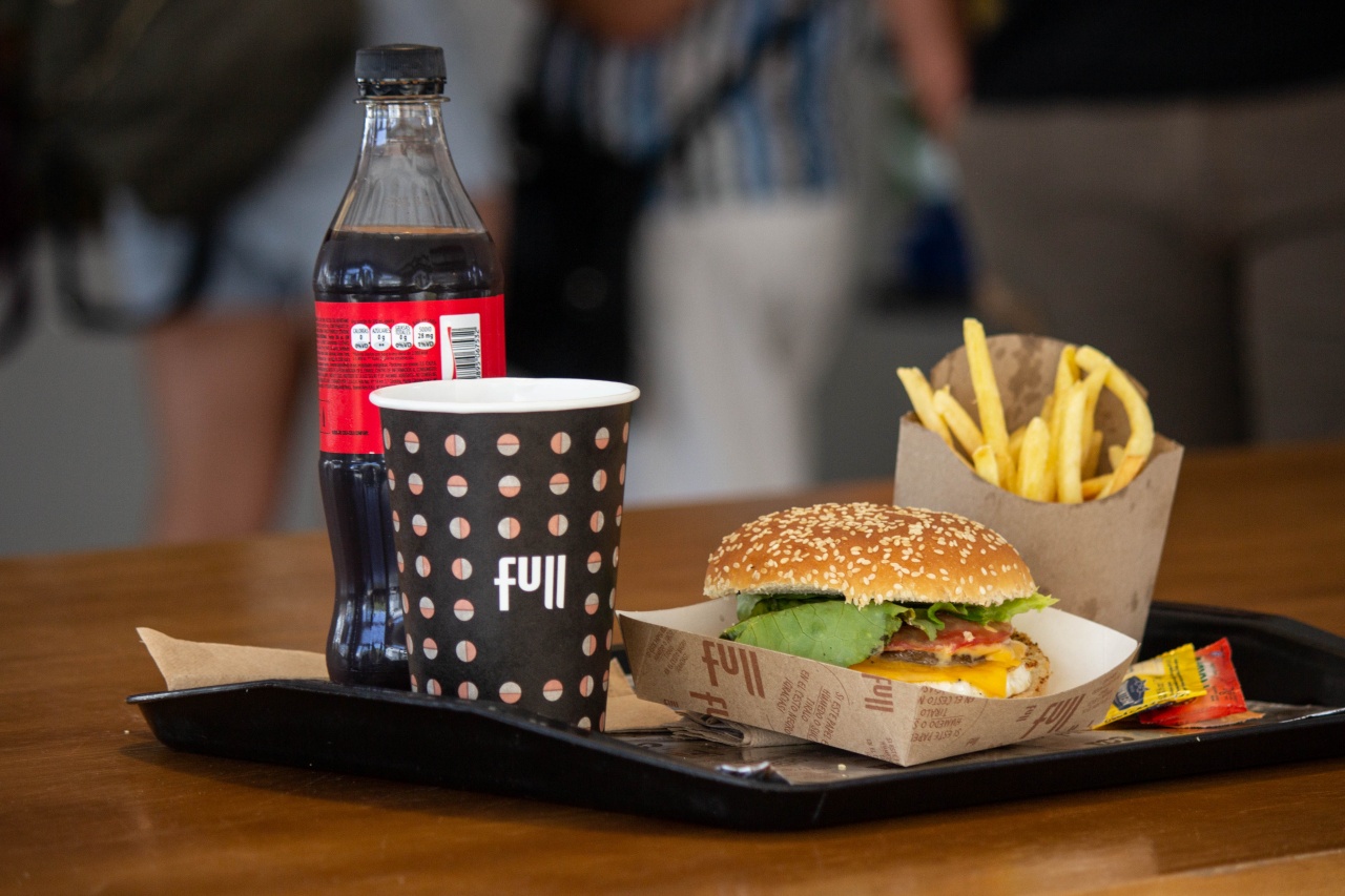 Hamburguesa y bebidas en YPF Full de Valle de Uco